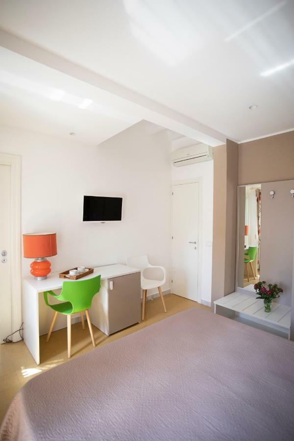 Rooms 19 B&B ปาแลร์โม ภายนอก รูปภาพ