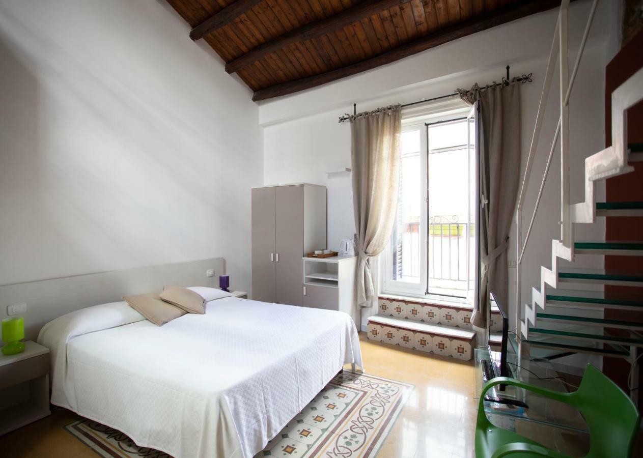 Rooms 19 B&B ปาแลร์โม ภายนอก รูปภาพ