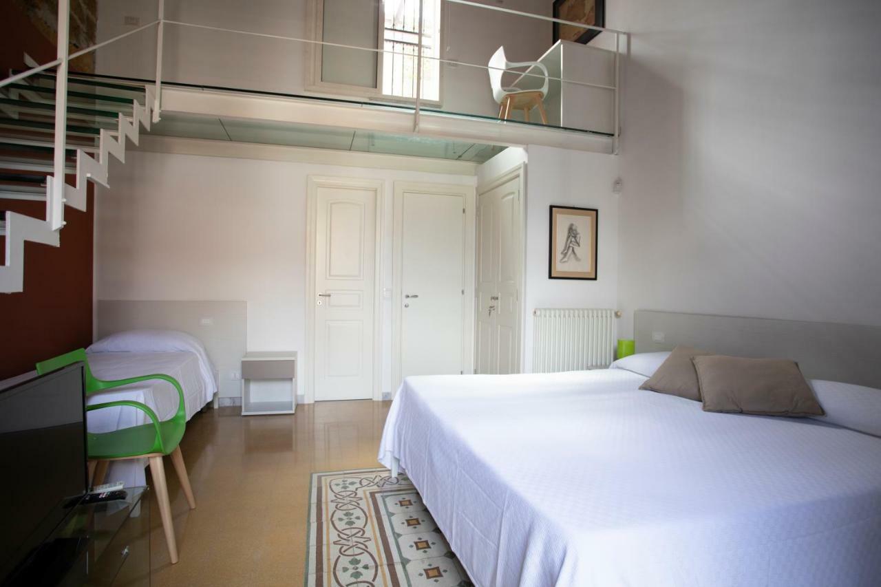 Rooms 19 B&B ปาแลร์โม ภายนอก รูปภาพ
