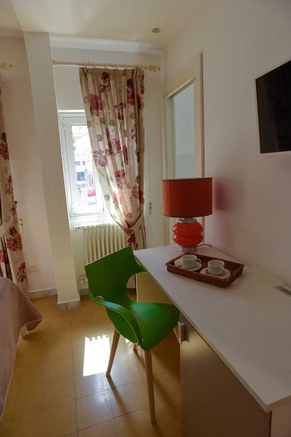Rooms 19 B&B ปาแลร์โม ภายนอก รูปภาพ