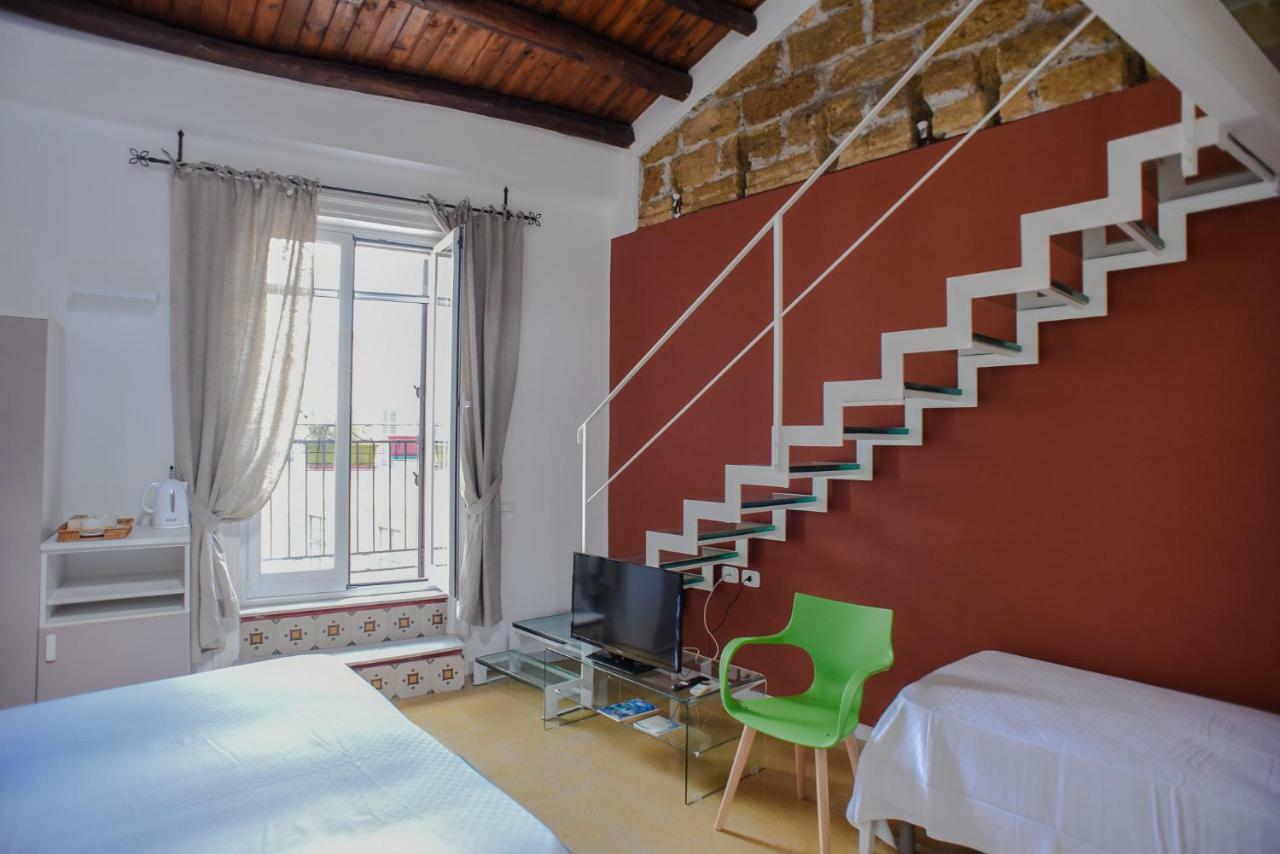 Rooms 19 B&B ปาแลร์โม ภายนอก รูปภาพ